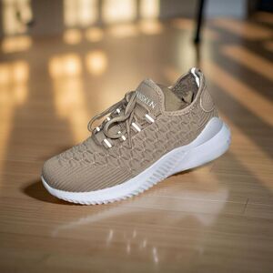 Danskin Tan Stunt Cloth Lace Up Sneakers Size 6